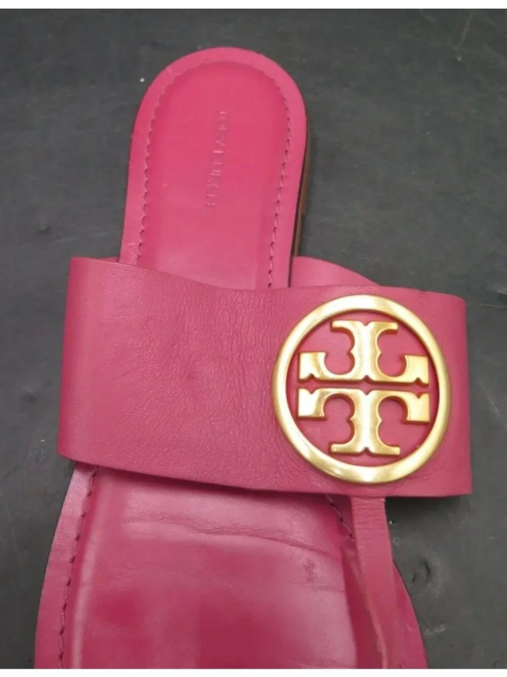 Tory Burch Womens Pink Leather Sandals Size 10 With Gold Logo Accent